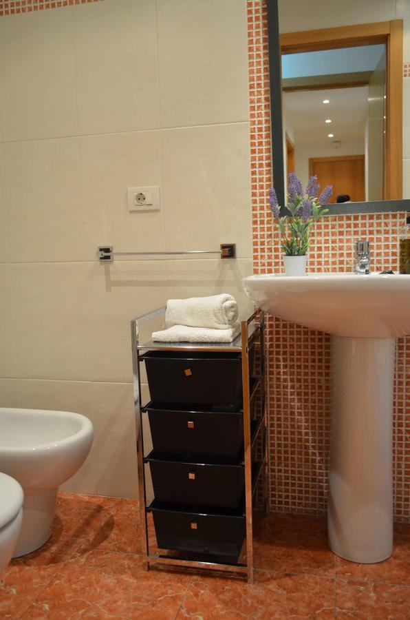 Apartamentos Antares 1 Milladoiro Exterior photo
